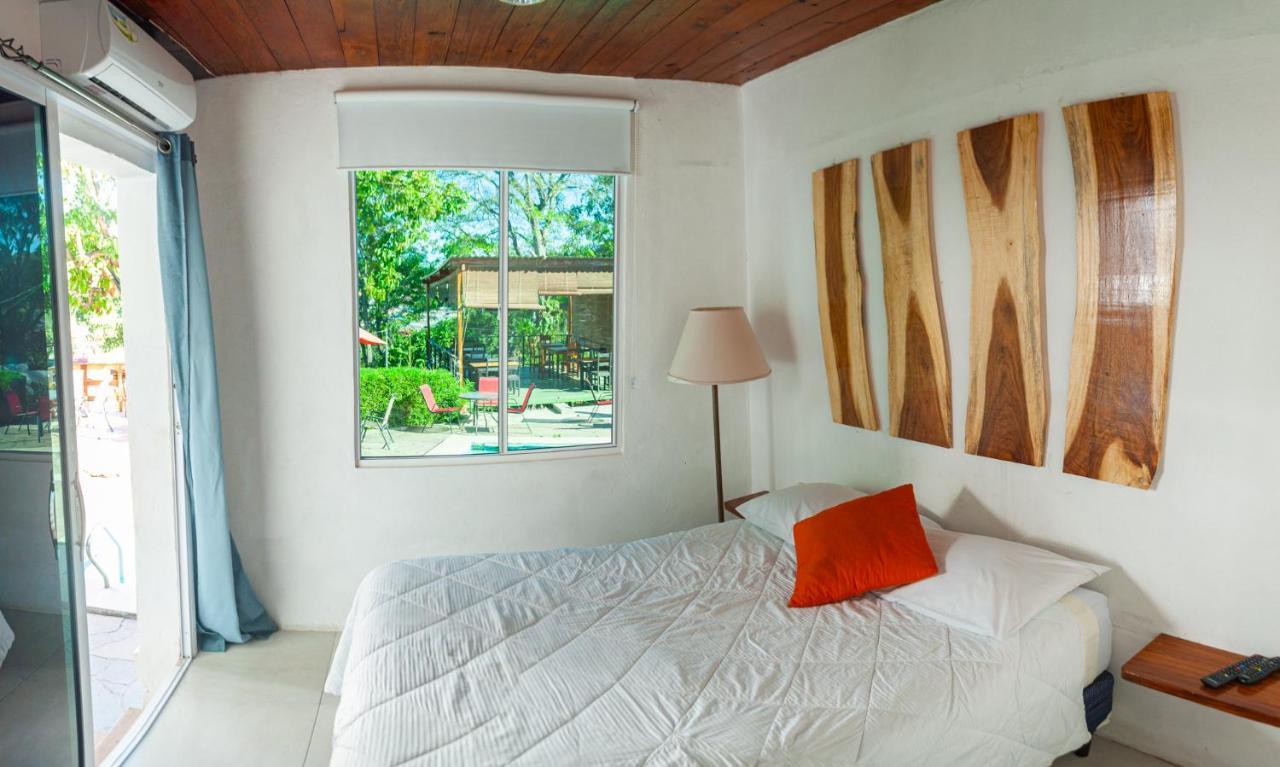 Villa Napoli Santa Ana Extérieur photo