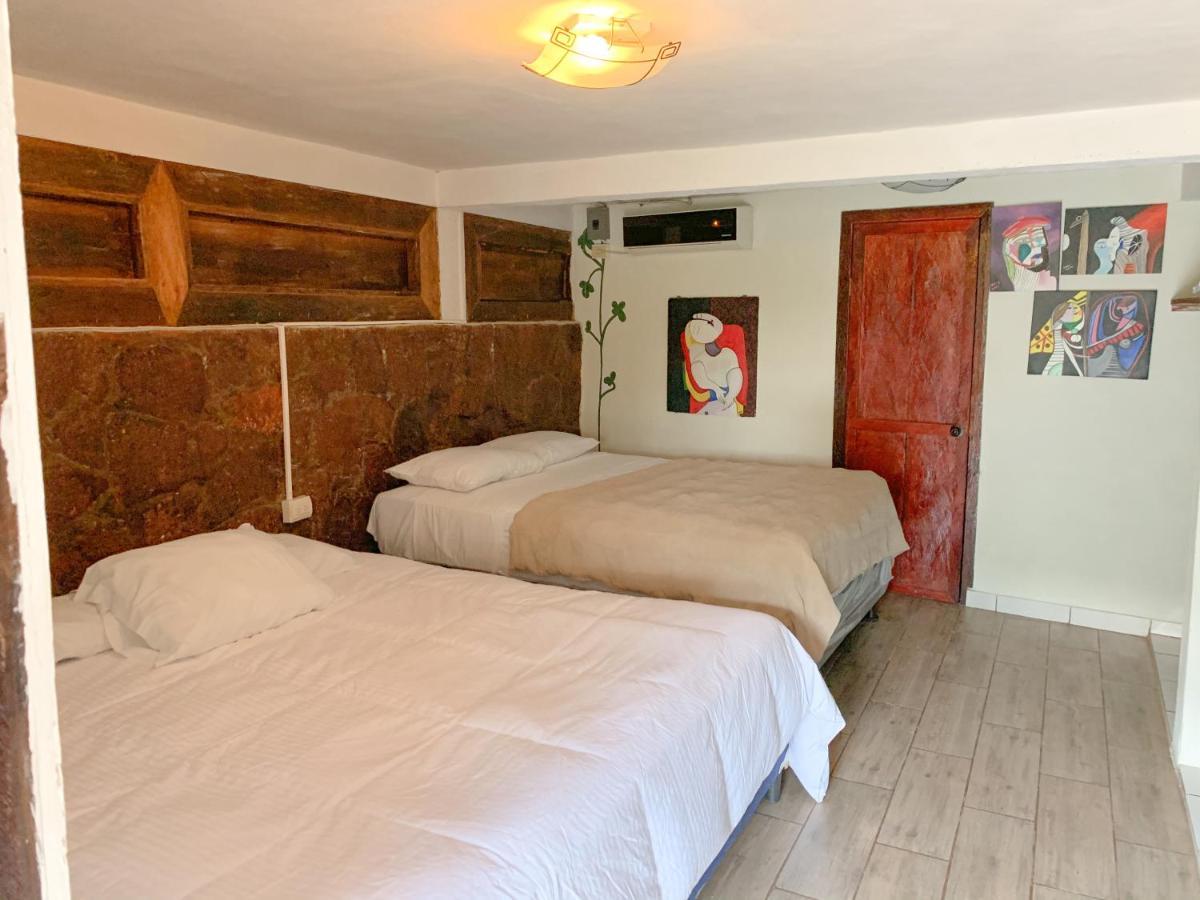 Villa Napoli Santa Ana Extérieur photo