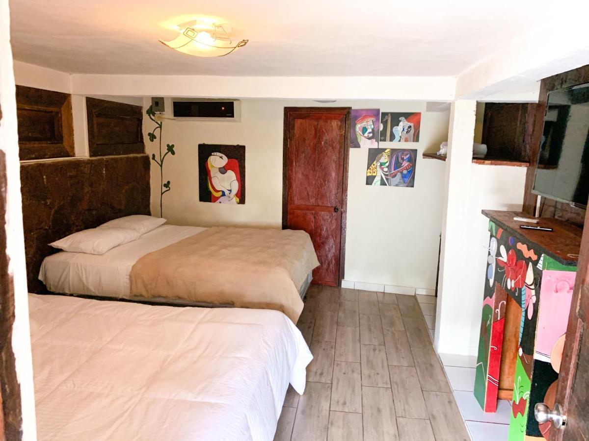 Villa Napoli Santa Ana Extérieur photo