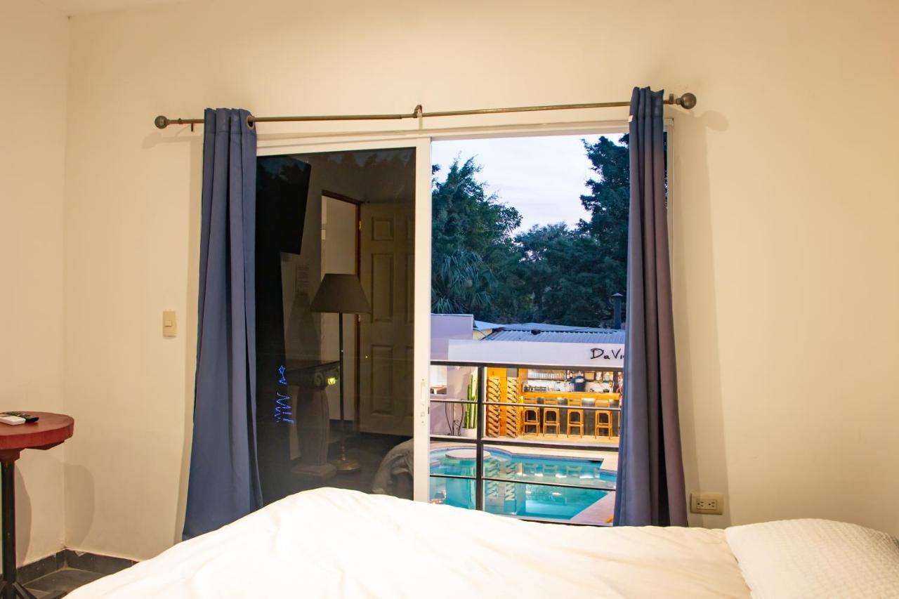 Villa Napoli Santa Ana Extérieur photo