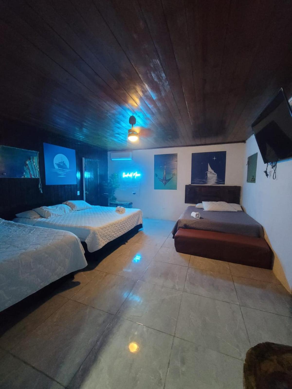 Villa Napoli Santa Ana Extérieur photo